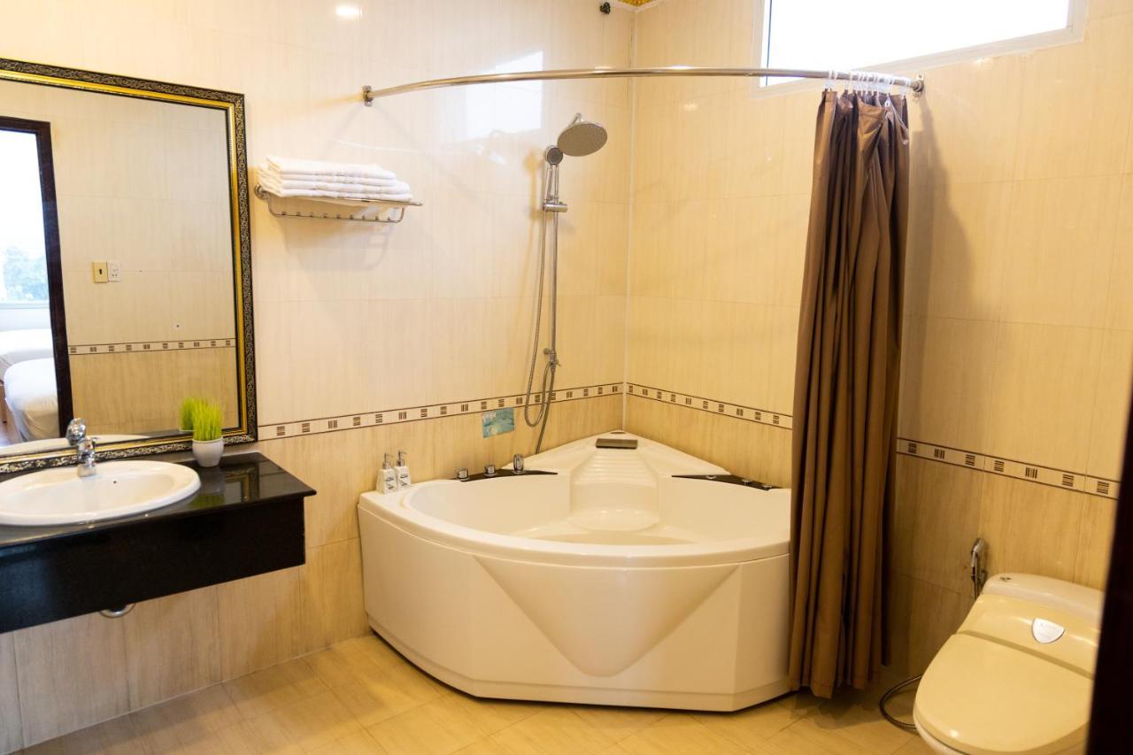 Hoang Loc Hotel Buôn Ma Thuột Dış mekan fotoğraf
